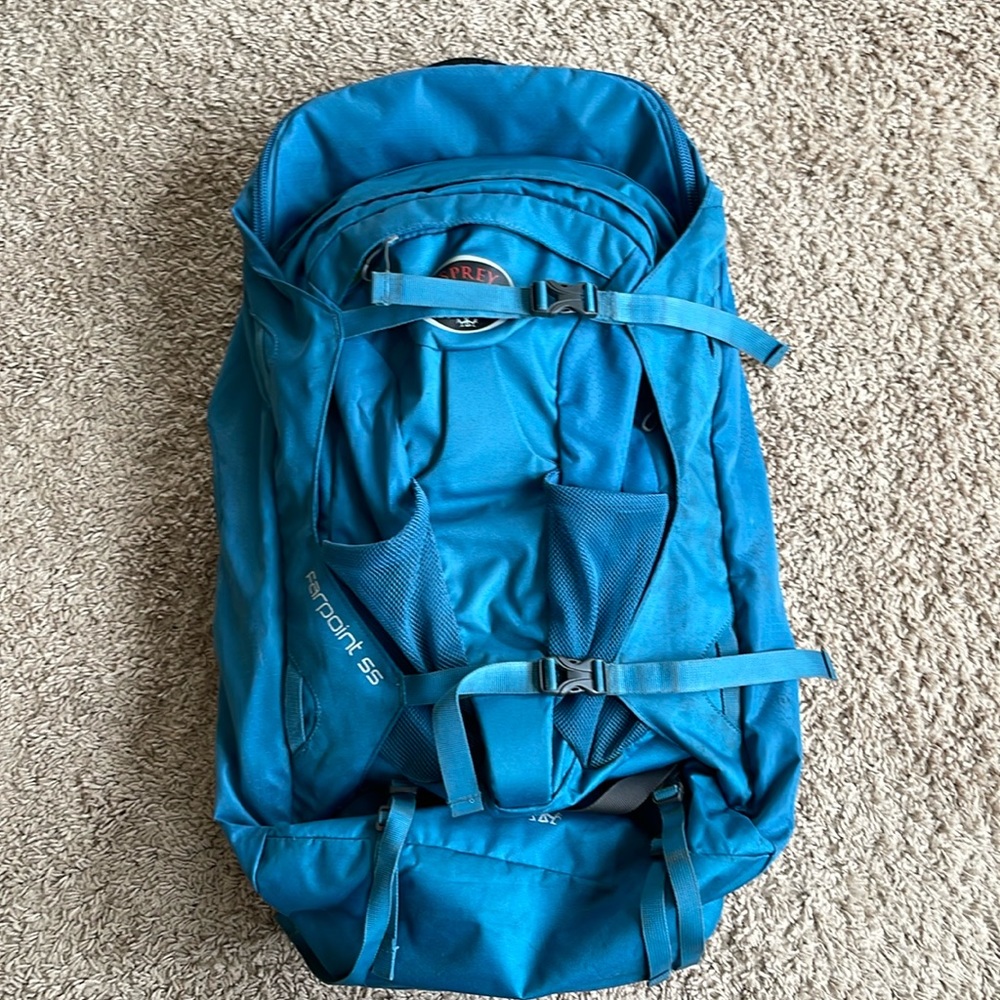 Osprey Fairpoint 55 Travel backpack with detachable daypack